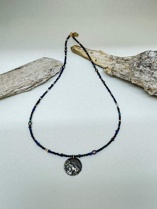 Collier Dream Glow Midnight, fait main en Ontario N-56 Air Earth Design N-56