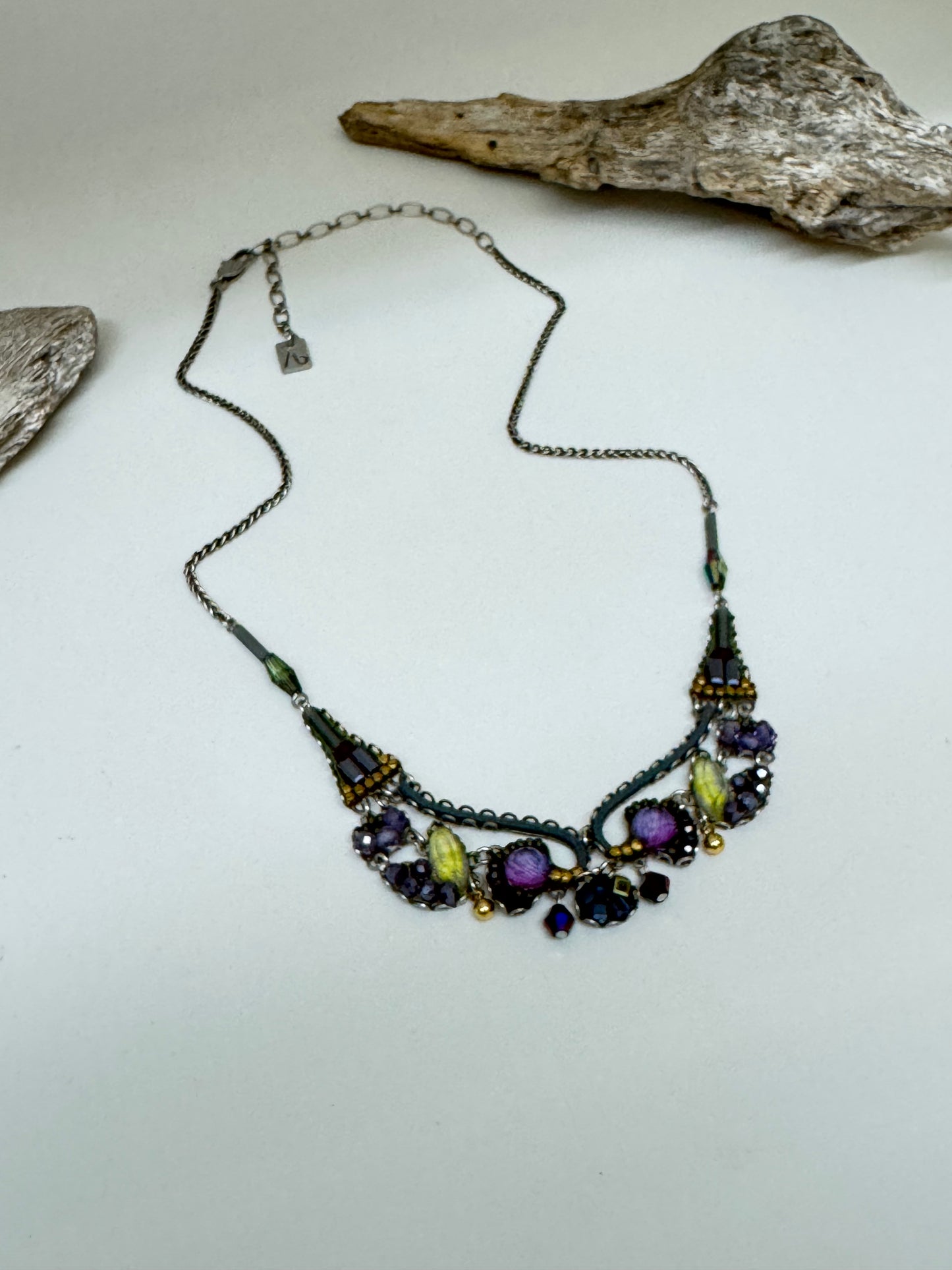 Collier Twilight AyalaBar fabriquée au Moyen Orient C3580