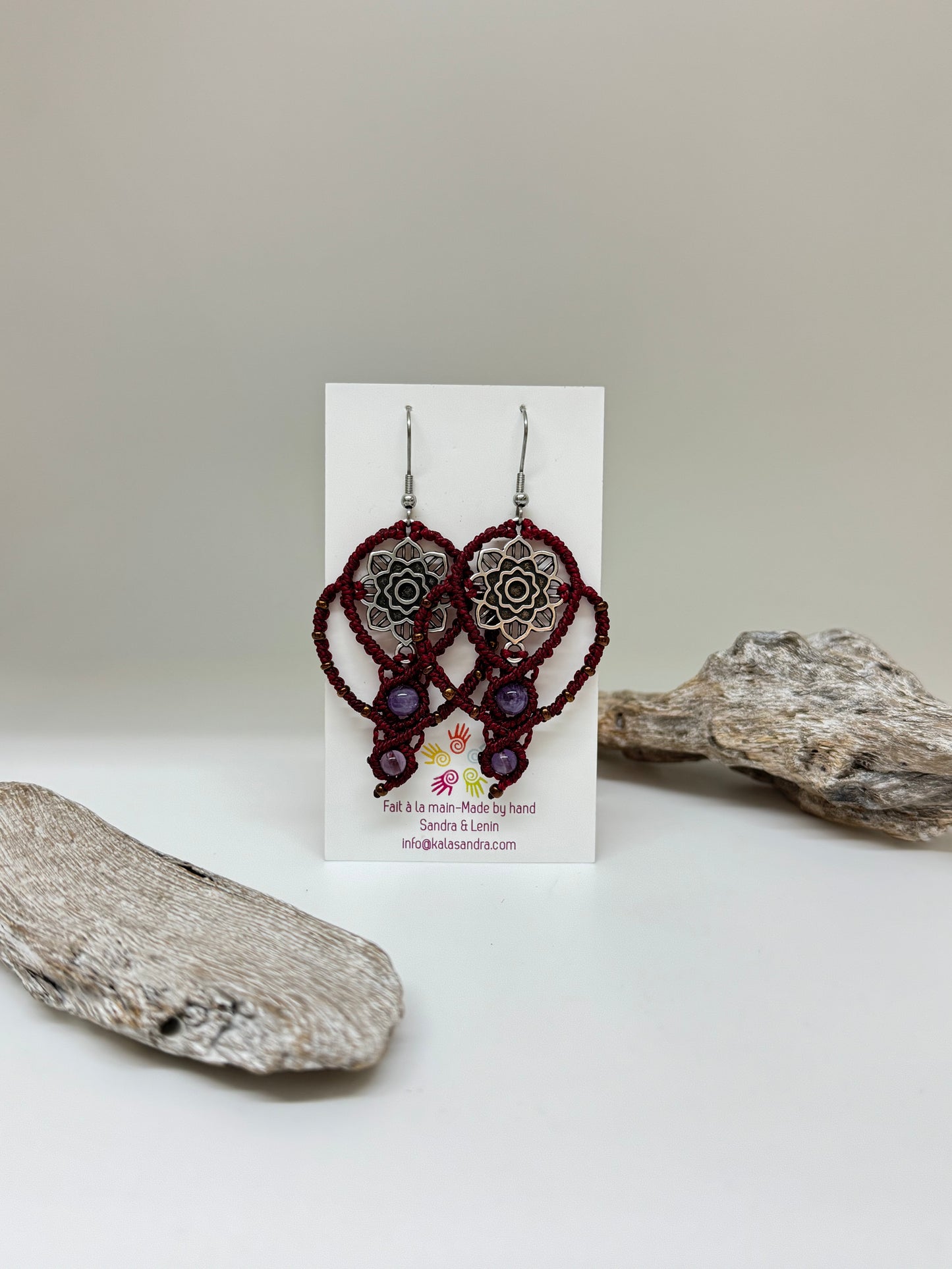 Boucles Peace Fabriqué à la main à Montréal Sandra Dols Rodriguez Peace