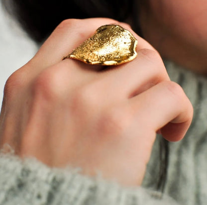 Bague Olas Or&nbsp; Fait mains à Montréal Isabelle Kapsaskis Bague Olas Or