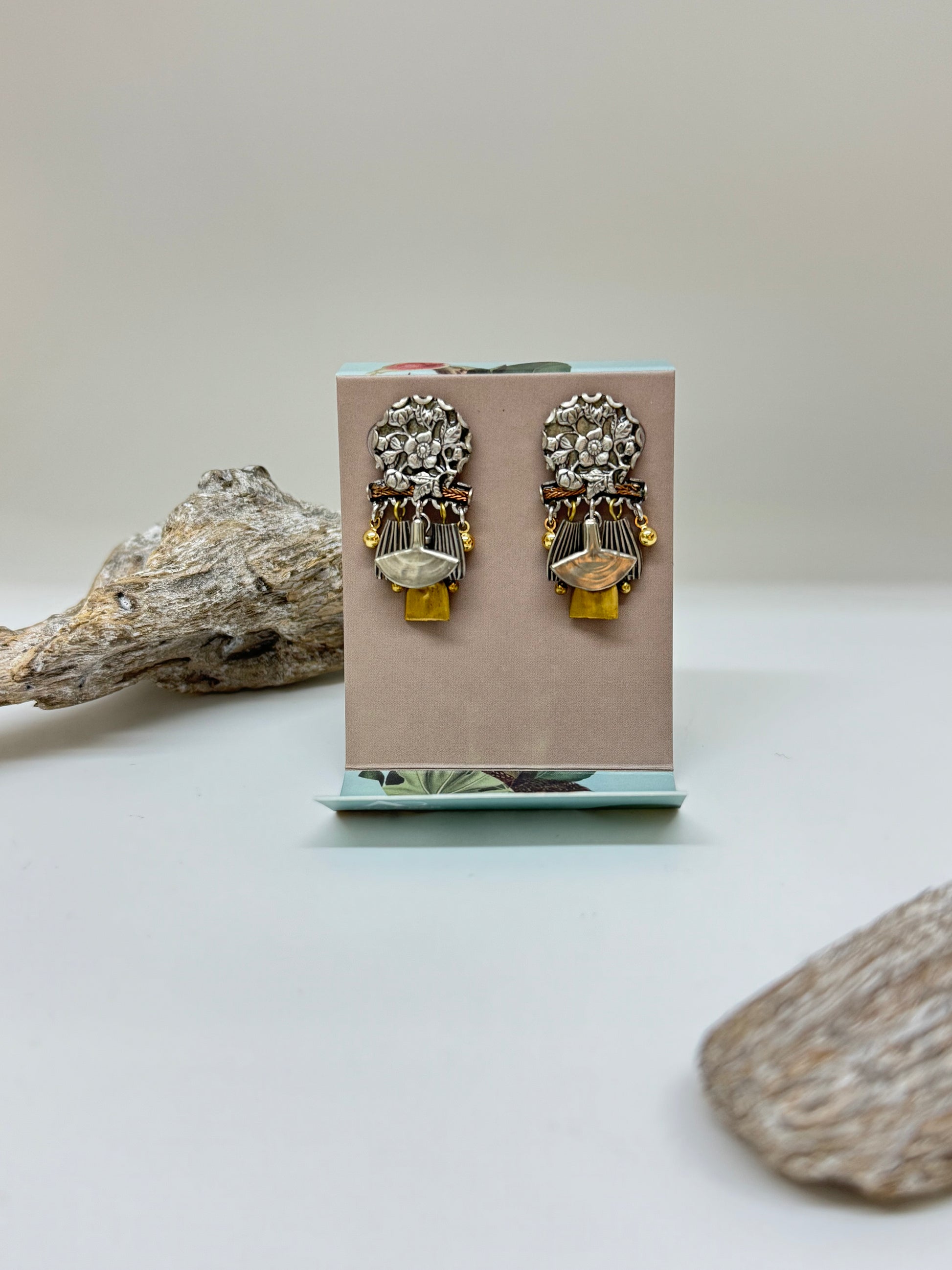 Boucles d'oreilles Myrrena Or Argent Ayala Bar Cristaux/Métaux antiques/Verre fabriquée au Moyen-Orient N2347