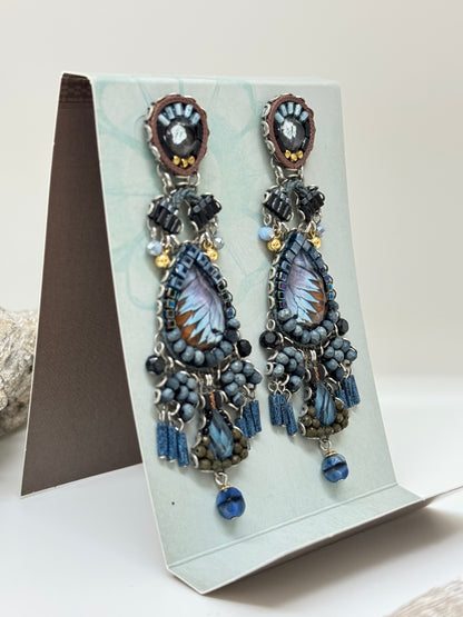 Boucles d'oreilles Indigo Mara Savana Ayala Bar Cristaux/Métaux antiques/Verre fabriquée au Moyen-Orient C2286