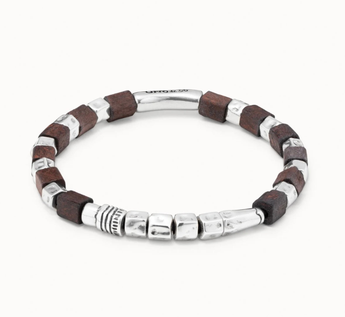 
Bracelet extensible avec perles en argent et en bois Uno de 50 Bracelet extensible avec perles en argent et en bois PUL1636