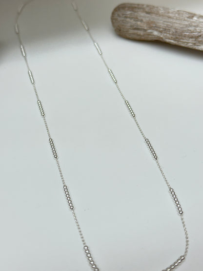 Sautoir maille et mini boules Argent sterling Clio Blue Fabriqué à la main à Paris en France Clio Blue SAU4297