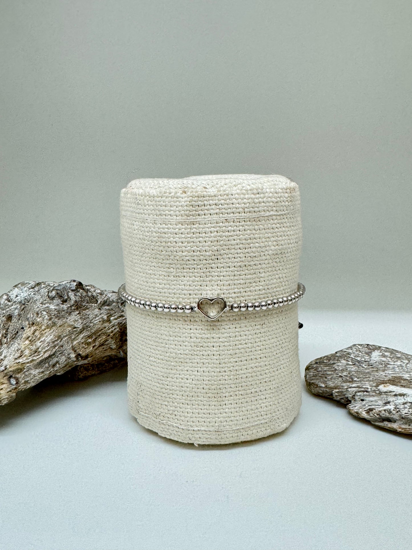 Bracelet Coeur et billes Argent 925 sur cordon noir Kurshuni Bracelet Coeur et billes Argent 925 sur cordon noir KR583-4T