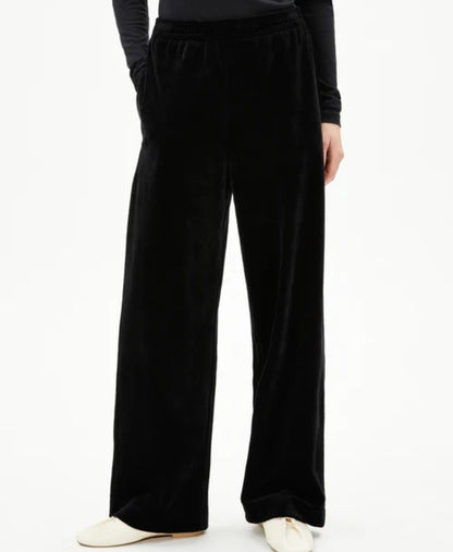 VATINAA VELVET  Pantalon en jersey de coton biologique mélangé Armed Angel &nbsp; VATINAA VELVET