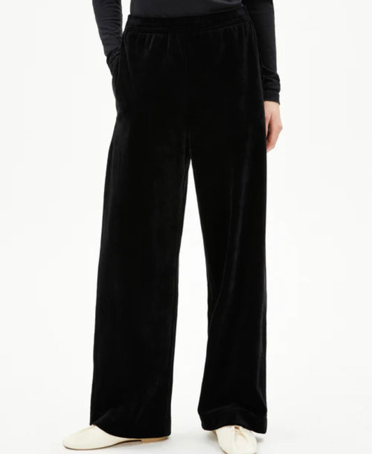 VATINAA VELVET  Pantalon en jersey de coton biologique mélangé Armed Angel &nbsp; VATINAA VELVET