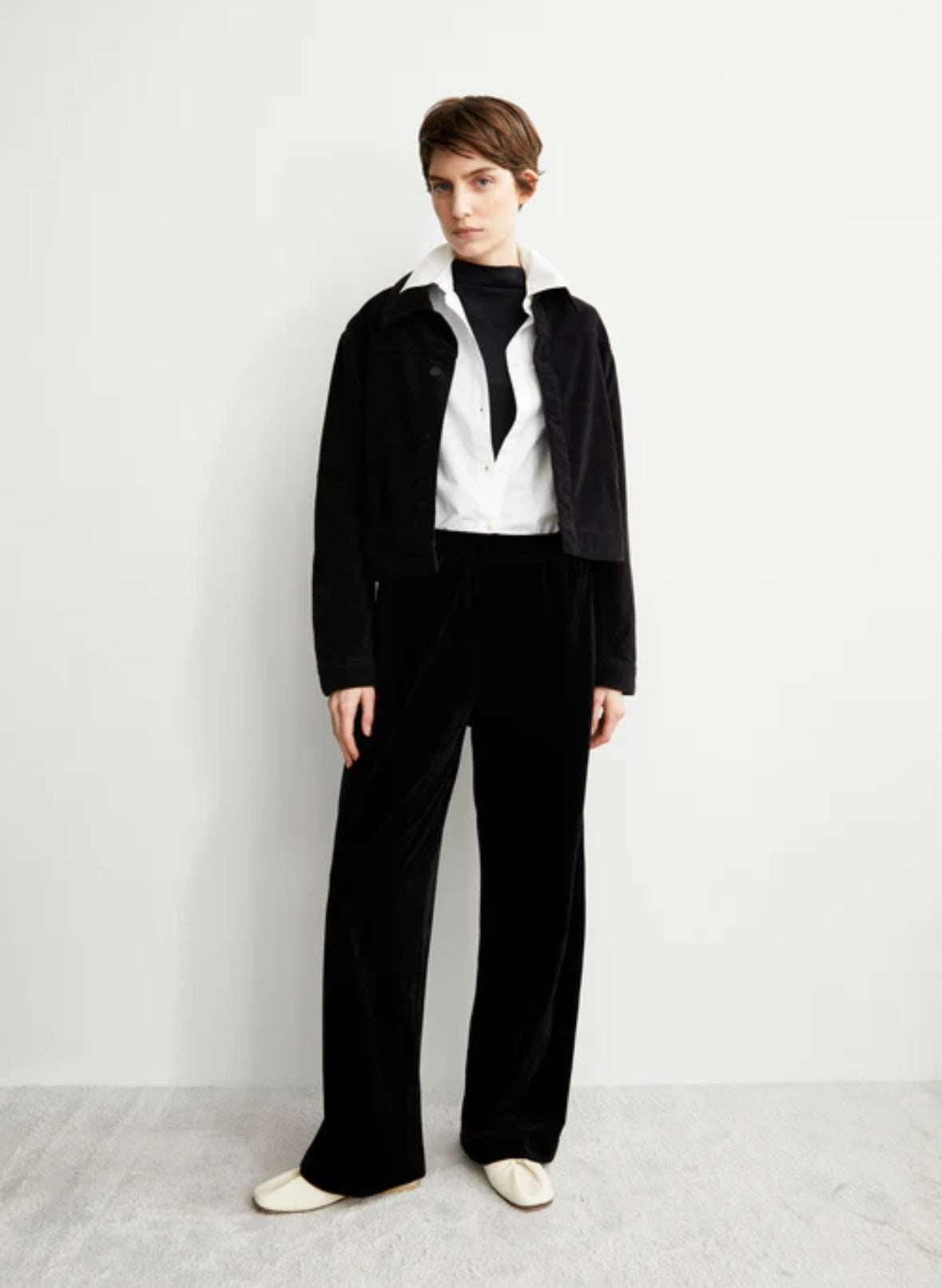 VATINAA VELVET Pantalon en jersey de coton biologique mélangé Armed Angel &nbsp; VATINAA VELVET