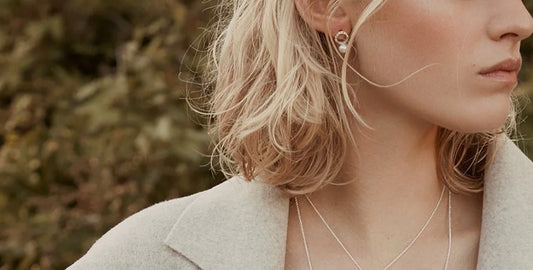 Ersa, boucles d'oreilles avec Perle d'eau douce Fait main à Montréal Véronique Roy