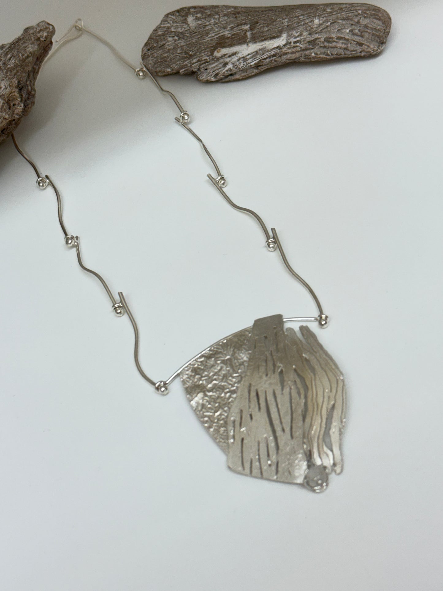 Collier Voilure Argent 925 et Opale Fait main à Montréal Nicole Gauvin c-216
