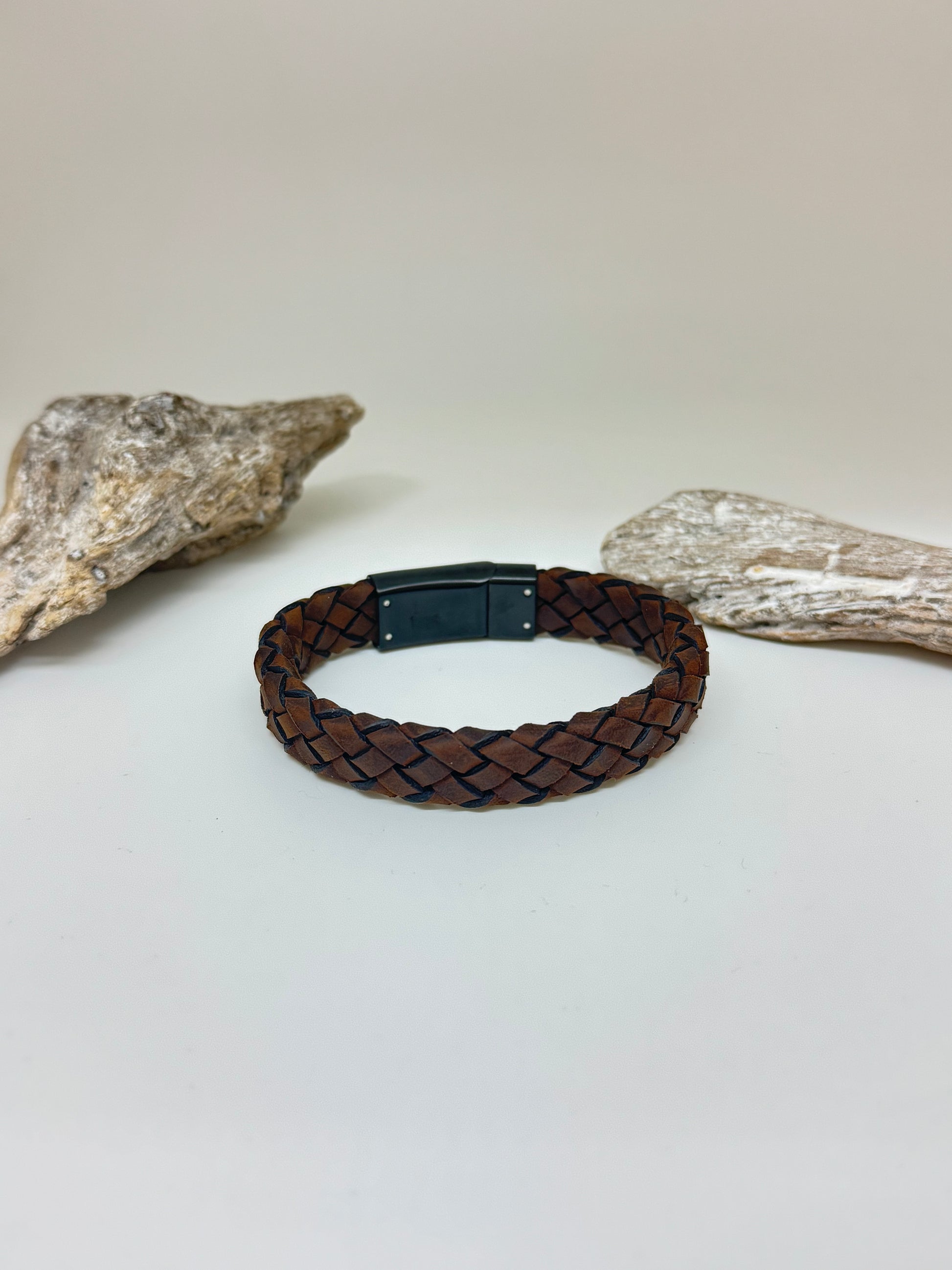 Bracelet Cuir Brun dessiné à Montréal Arz Steel AS-B158