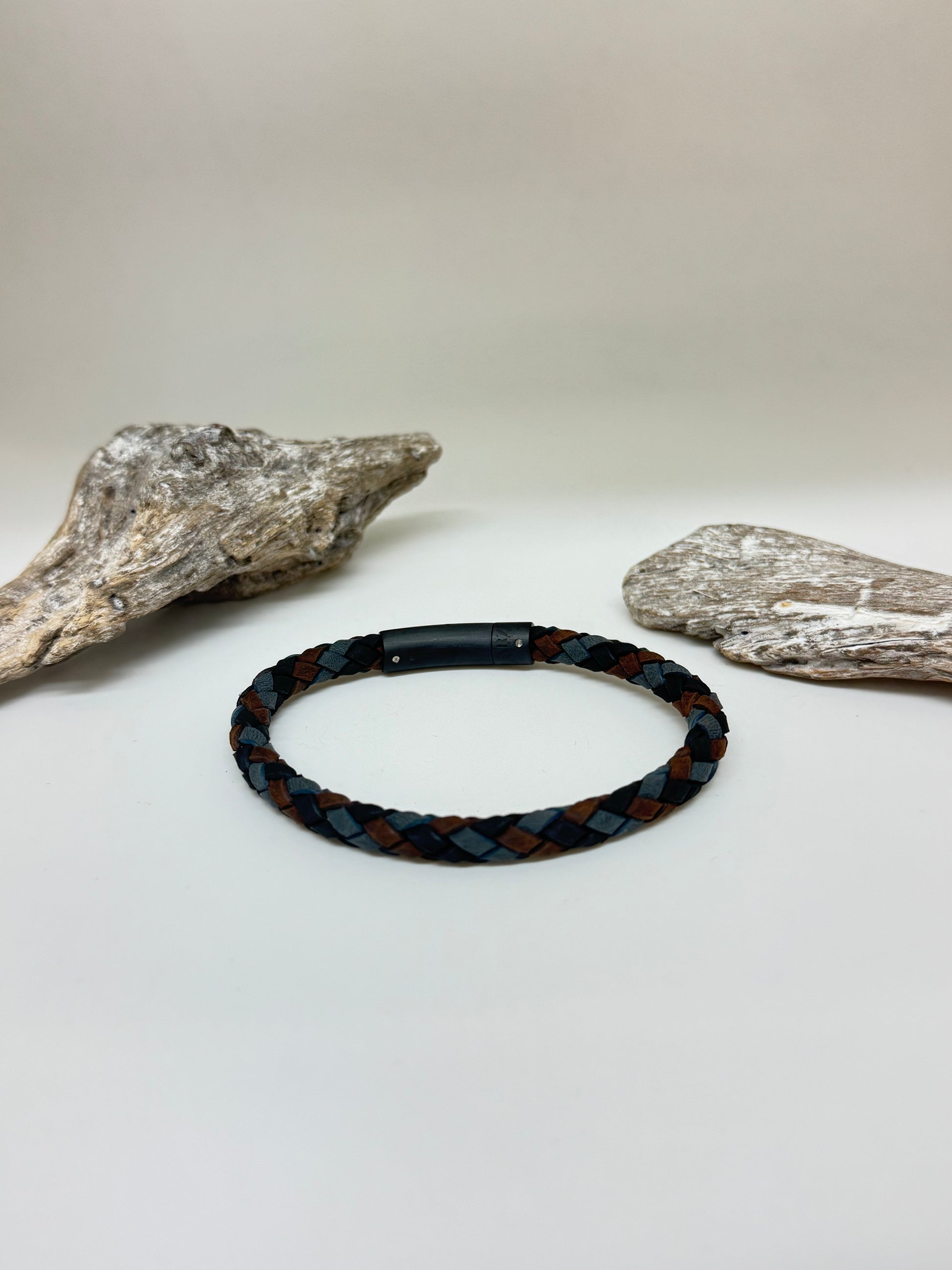 Bracelet Cuir Brun Gris Noir dessiné à Montréal Arz Steel AS-B366 multi