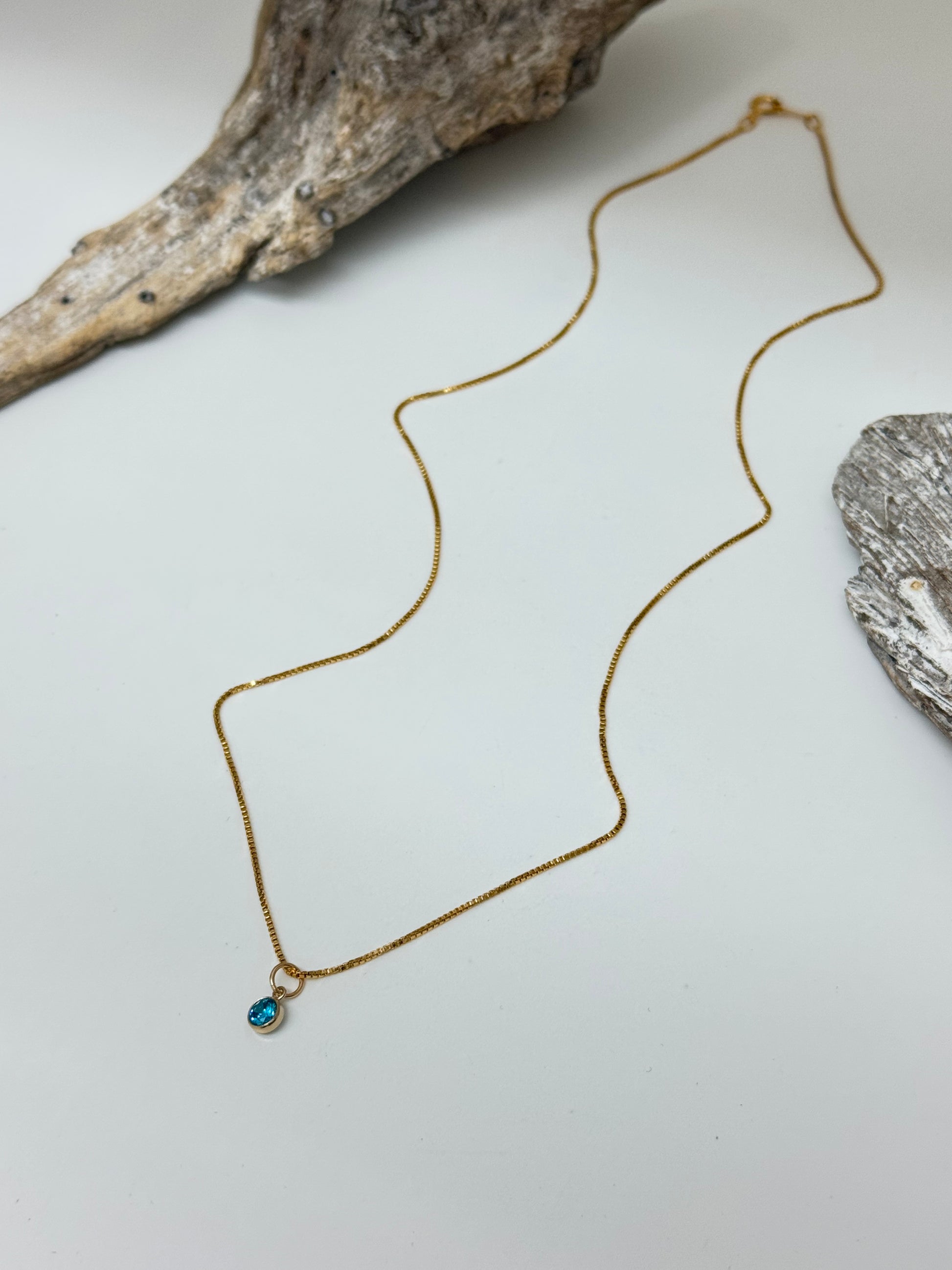 Collier mini zircon bleu, dessinée à Vancouver Lovers Tempo 2DF-SP23012-DEC