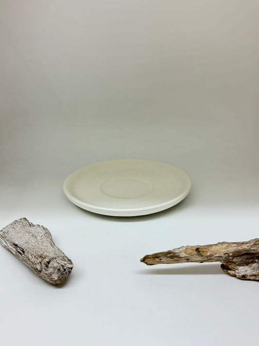 Soucoupe pour tasse latté blanche Kamouraska A&J Métissage Soucoupe pour tasse latté blanche