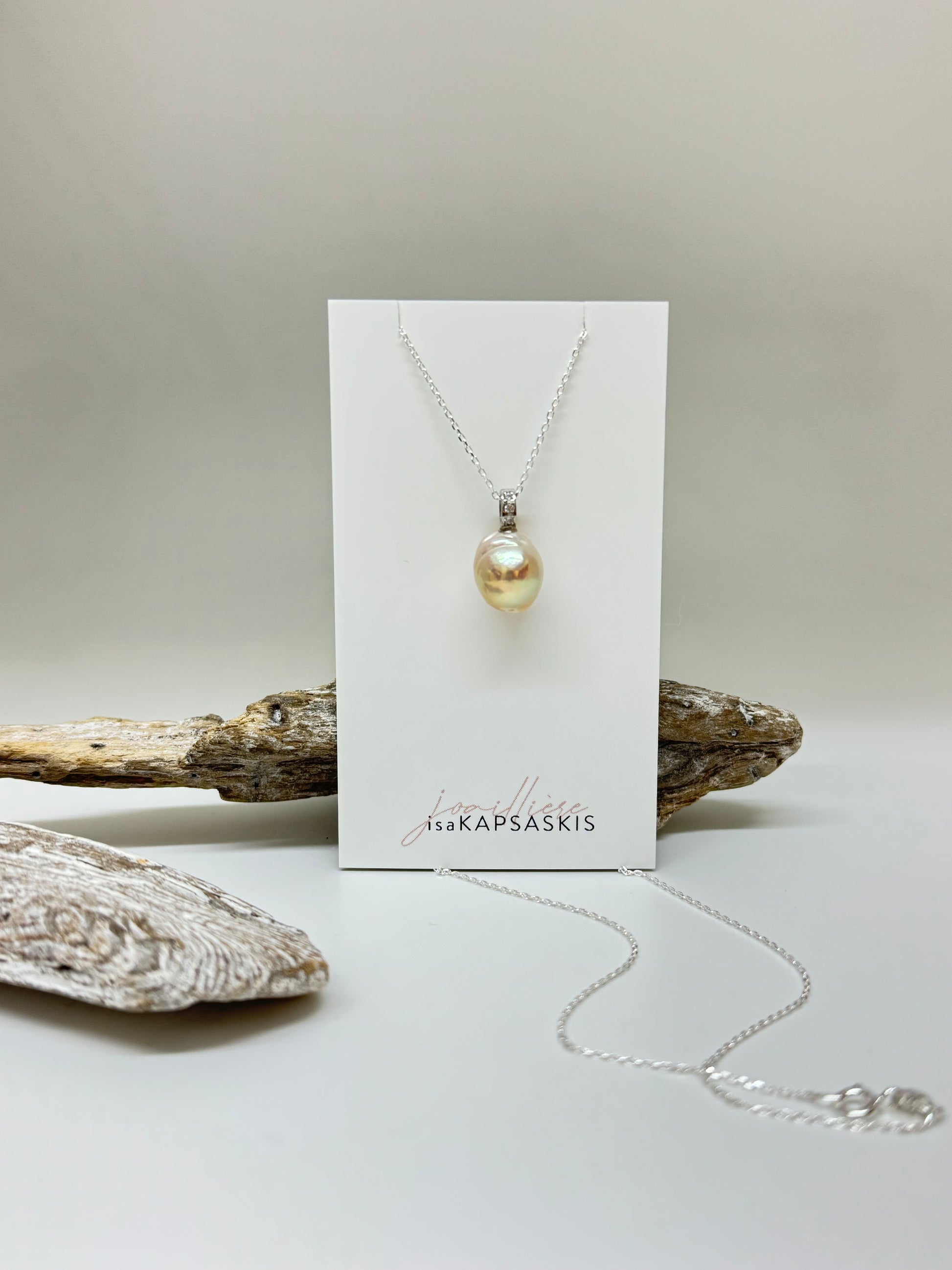 Pendentif Pe-Argent-Perle Isabelle Kapsaskis Fait mains à Montréal Petit pendentif Pendentif Pe-Argent-Perle