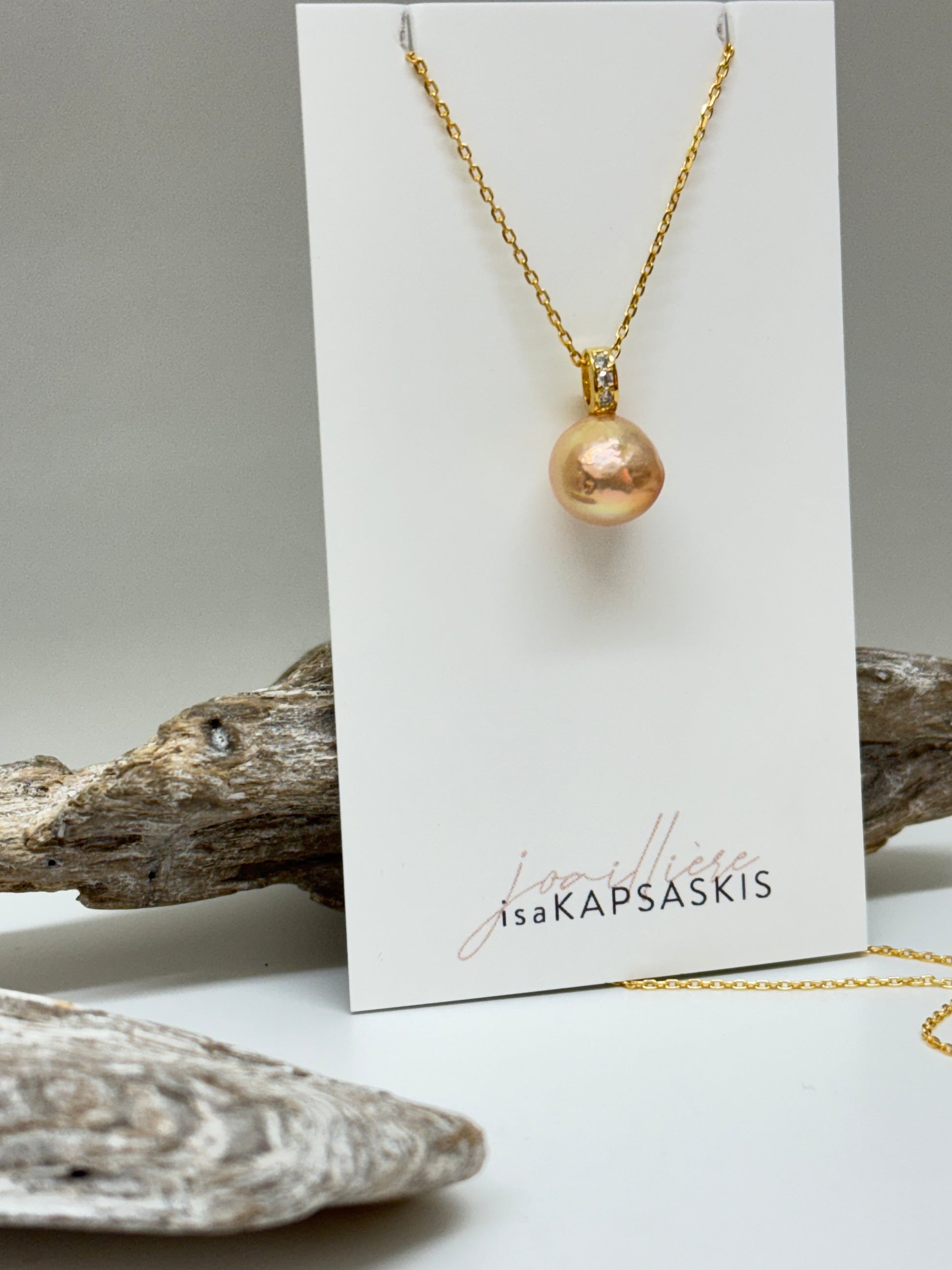 Pendentif Pe-Or-Perle Isabelle Kapsaskis Fait mains à Montréal Petit pendentif Pendentif Pe-Or-Perle