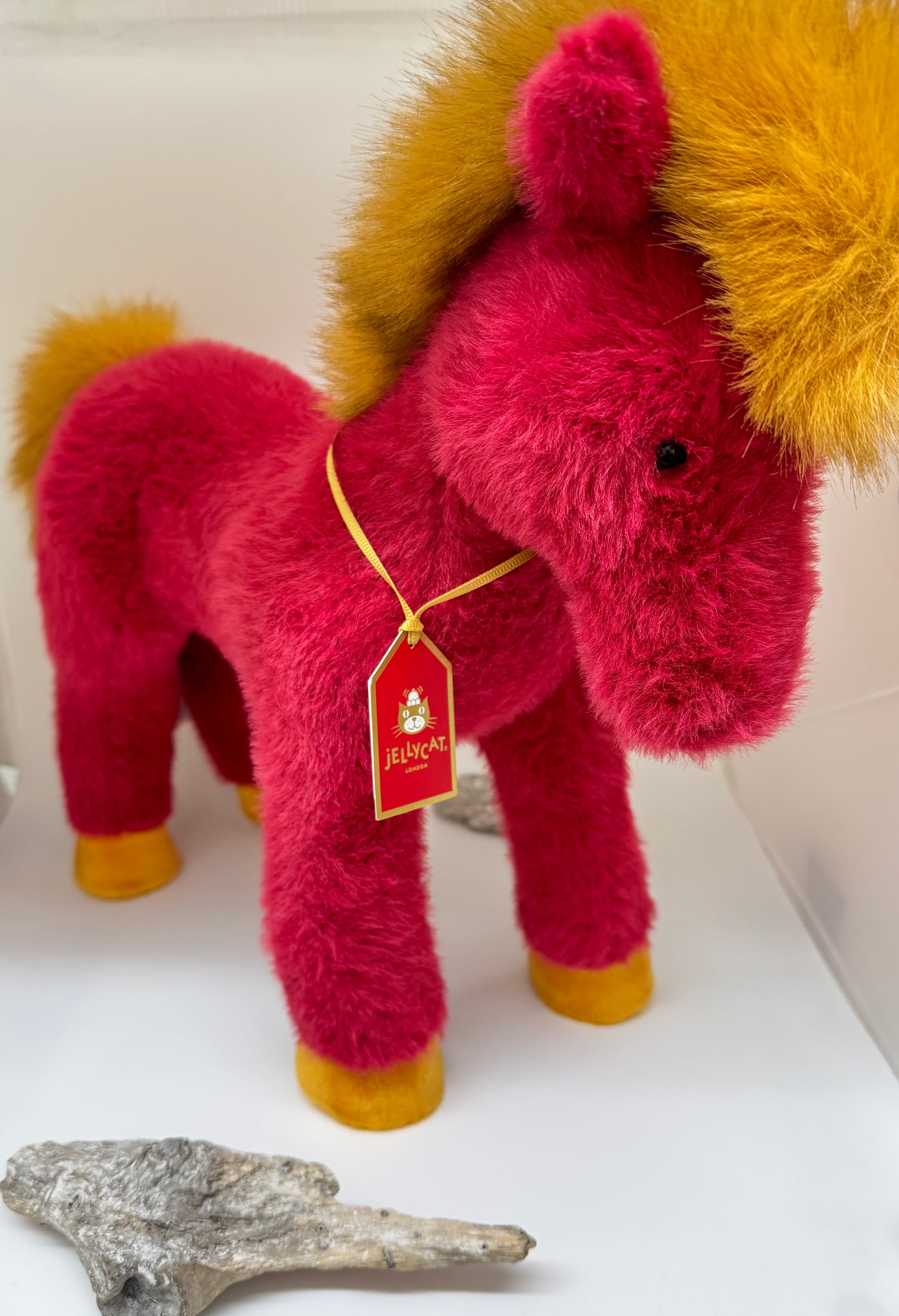 Cheval de festival peluche dessinée à Londres Cheval de festival dessinée à Londres ROCK4H