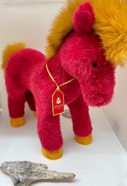 Cheval de festival peluche dessinée à Londres Cheval de festival dessinée à Londres ROCK4H