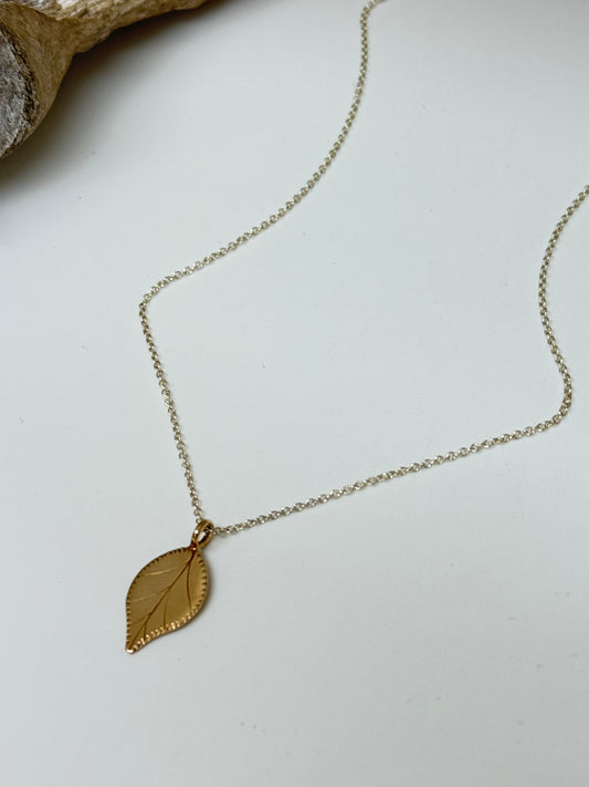 Collier Feuille Or recyclé 14 carats et Argent 925 feuille or W Jewellery