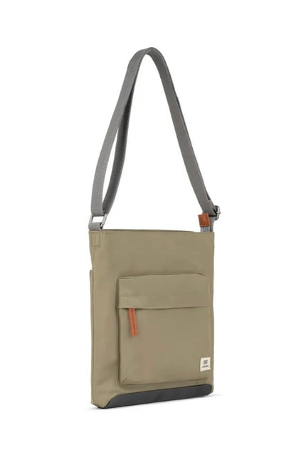 Kennington B Medium Taupe Nylon Recyclé Ori London Kennington B Medium Taupe Nylon Recyclé