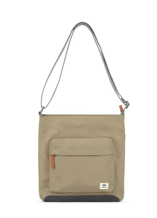 Kennington B Medium Taupe Nylon Recyclé Ori London Kennington B Medium Taupe Nylon Recyclé
