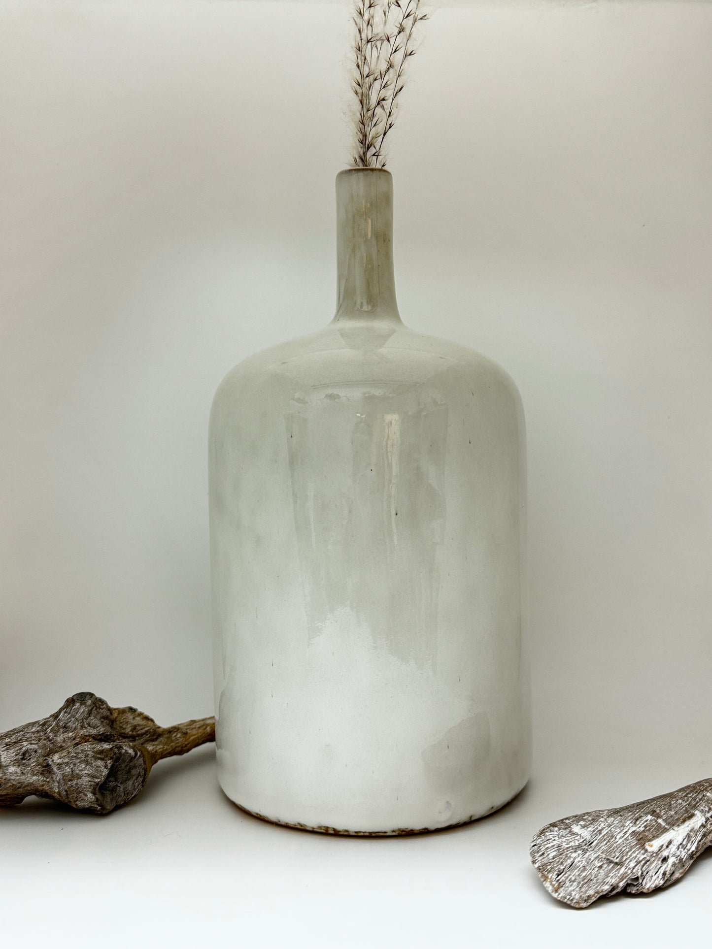 Vase en porcelaine crème