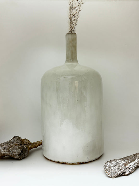 Vase en porcelaine crème