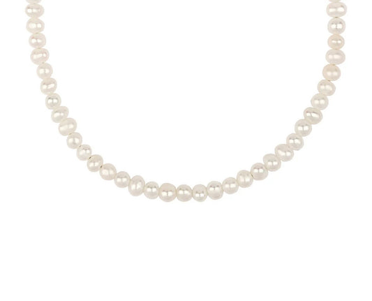 Collier ras-de-cou en perle ivoire avec pince talisman Pyrrha Fait mains au Canada Collier ras-de-cou en perle ivoire avec pince talisman