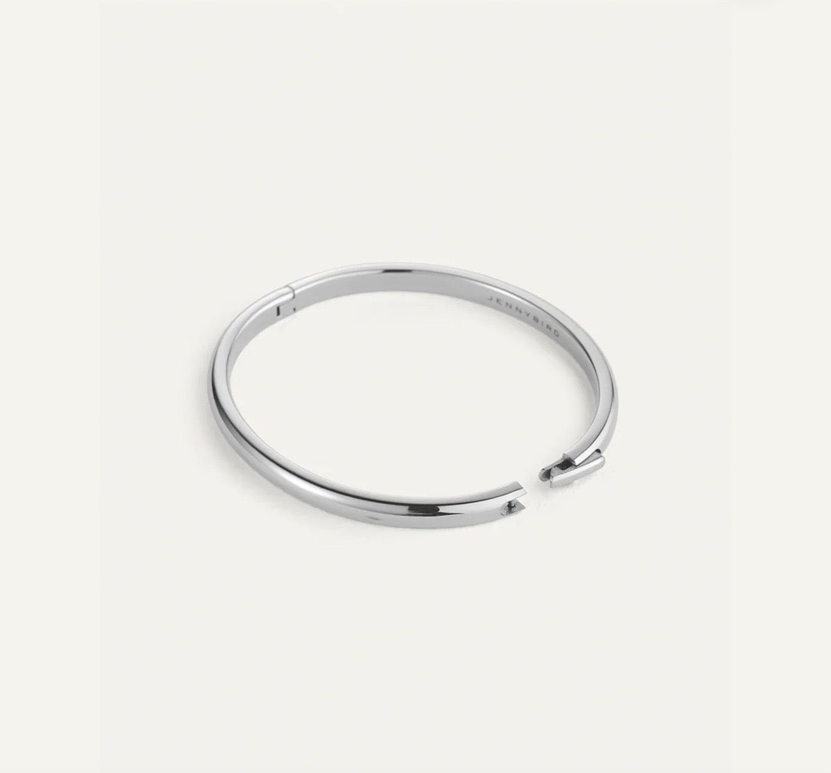 Remi Bangle argent Dessiné par une Artiste Ontarienne enny Bird JB21430RHM-W