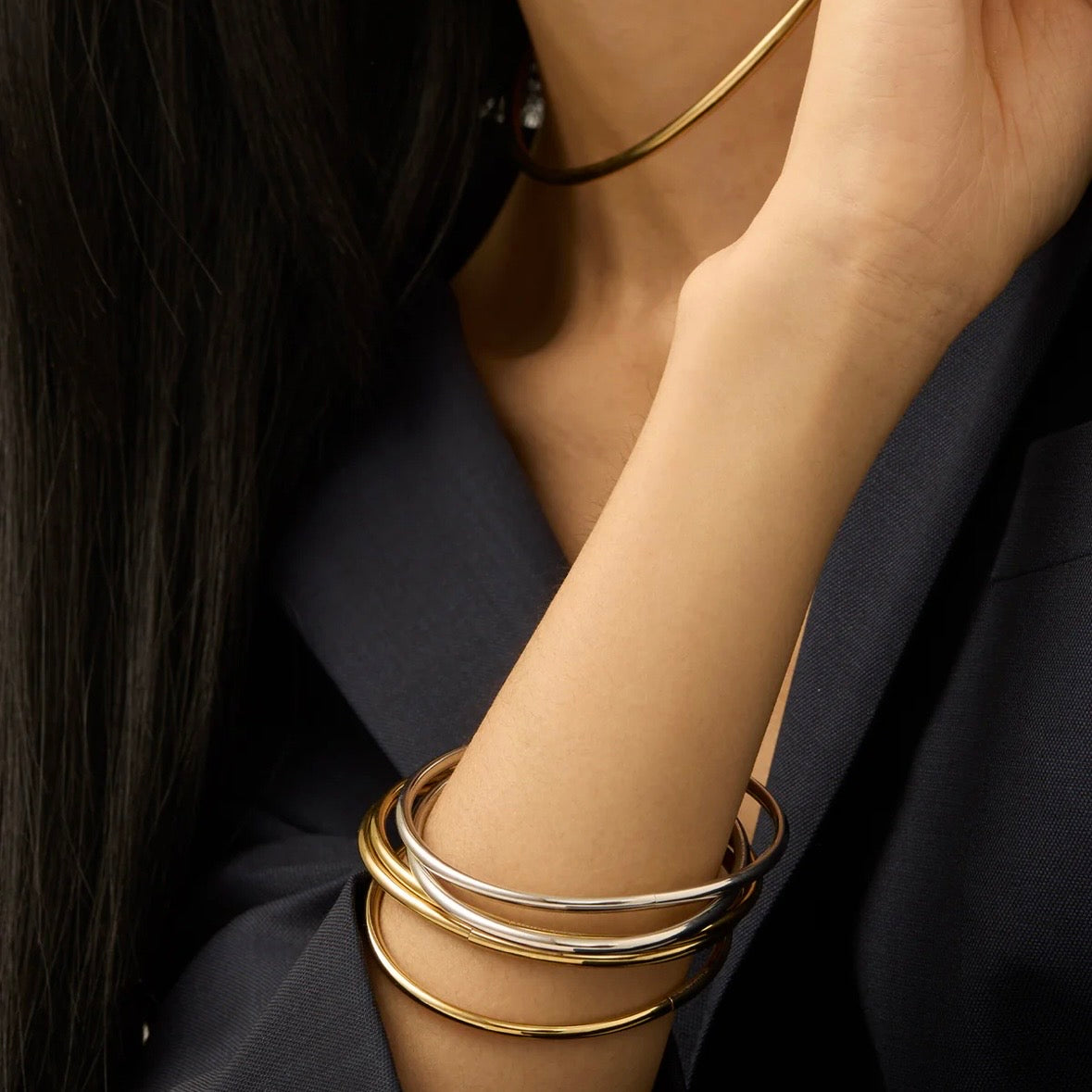 Dane Bangle two-tone set of 5 Designed by an Ontarian Artist