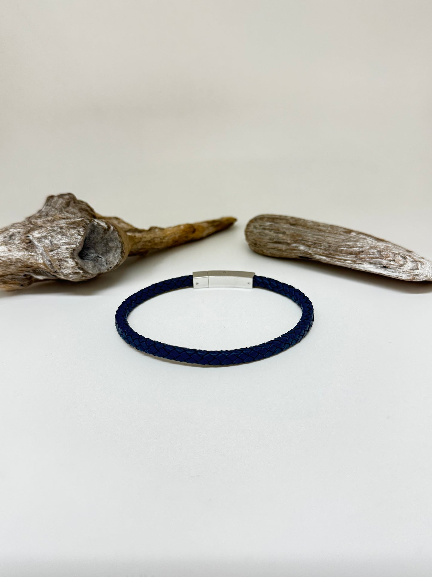 Bracelet Cuir tressé bleu dessiné à Montréal Arz Steel AS-B513