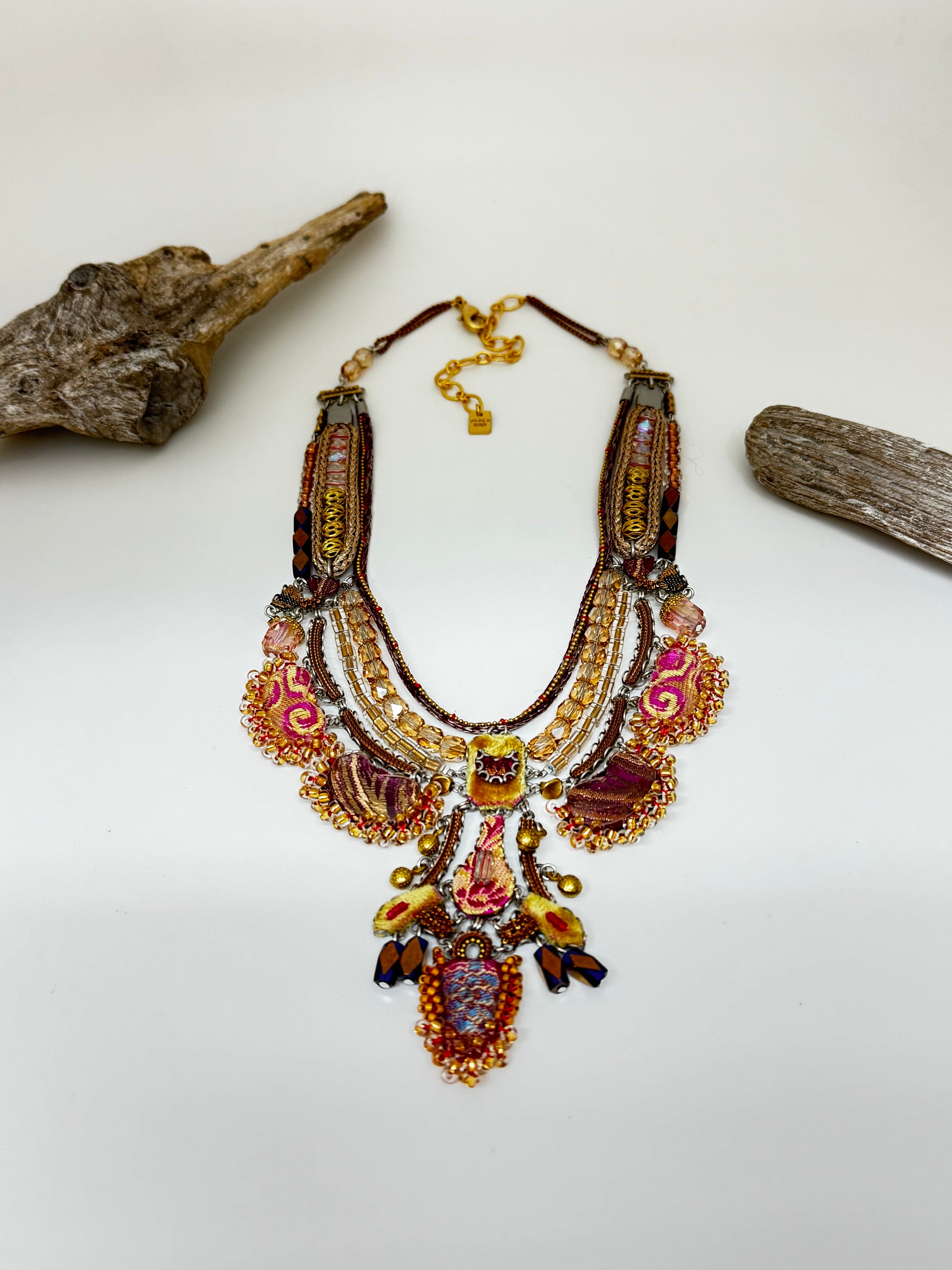 Collier Uma, vin de prune Vin AyalaBar fabriquée au Moyen Orient H3630