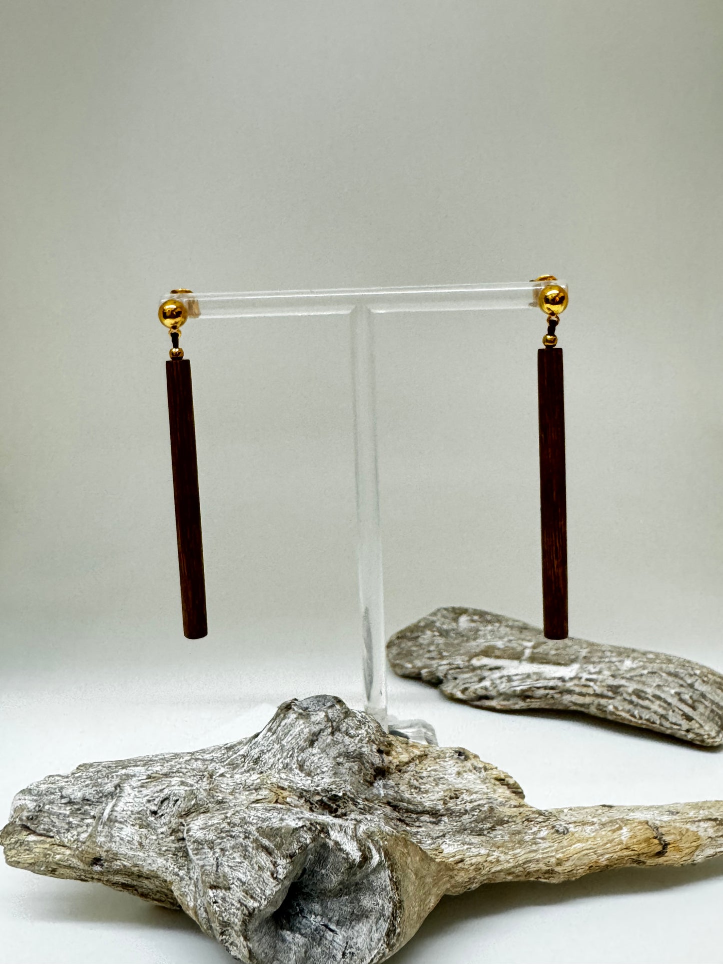 Boucles d'oreilles poussoir tige bois de roblès Collection Okawa, Nature Bijoux Nature Bijoux