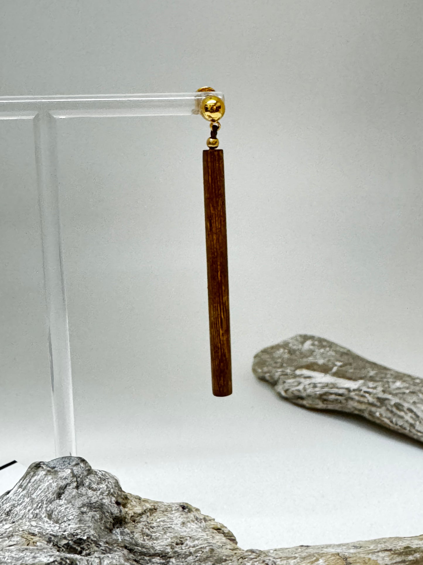 Boucles d'oreilles poussoir tige bois de roblès Collection Okawa, Nature Bijoux Nature Bijoux