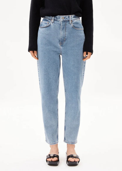 MAIRAA MOM JEAN  Mélange de coton recyclé Stretch confortable Armed Angel MAIRAA MOM JEAN