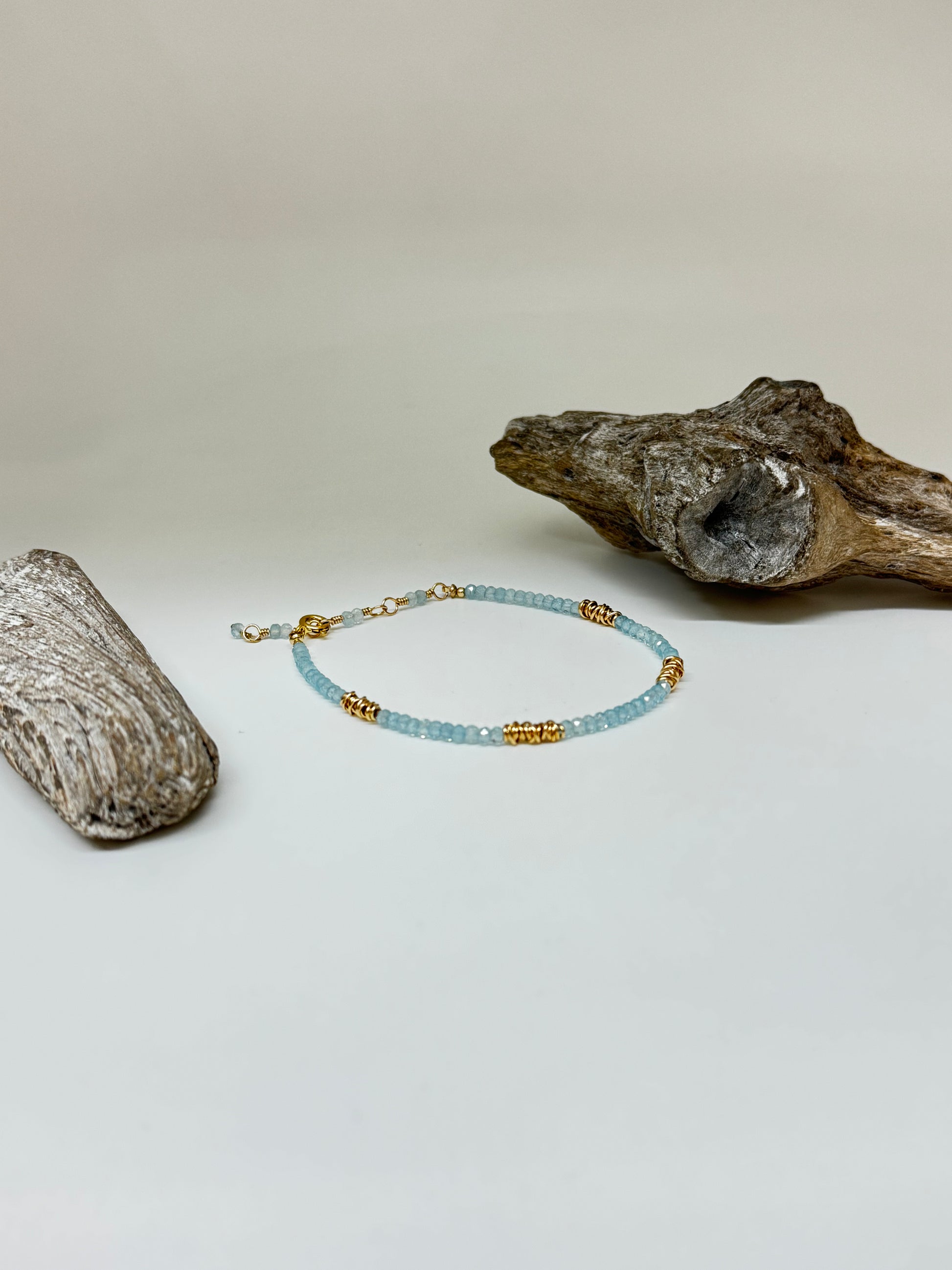 Bracelet Gem Twist aqua-marine Fait en Outaouais Dianne Rodger YGF-BR-GEMTWIST