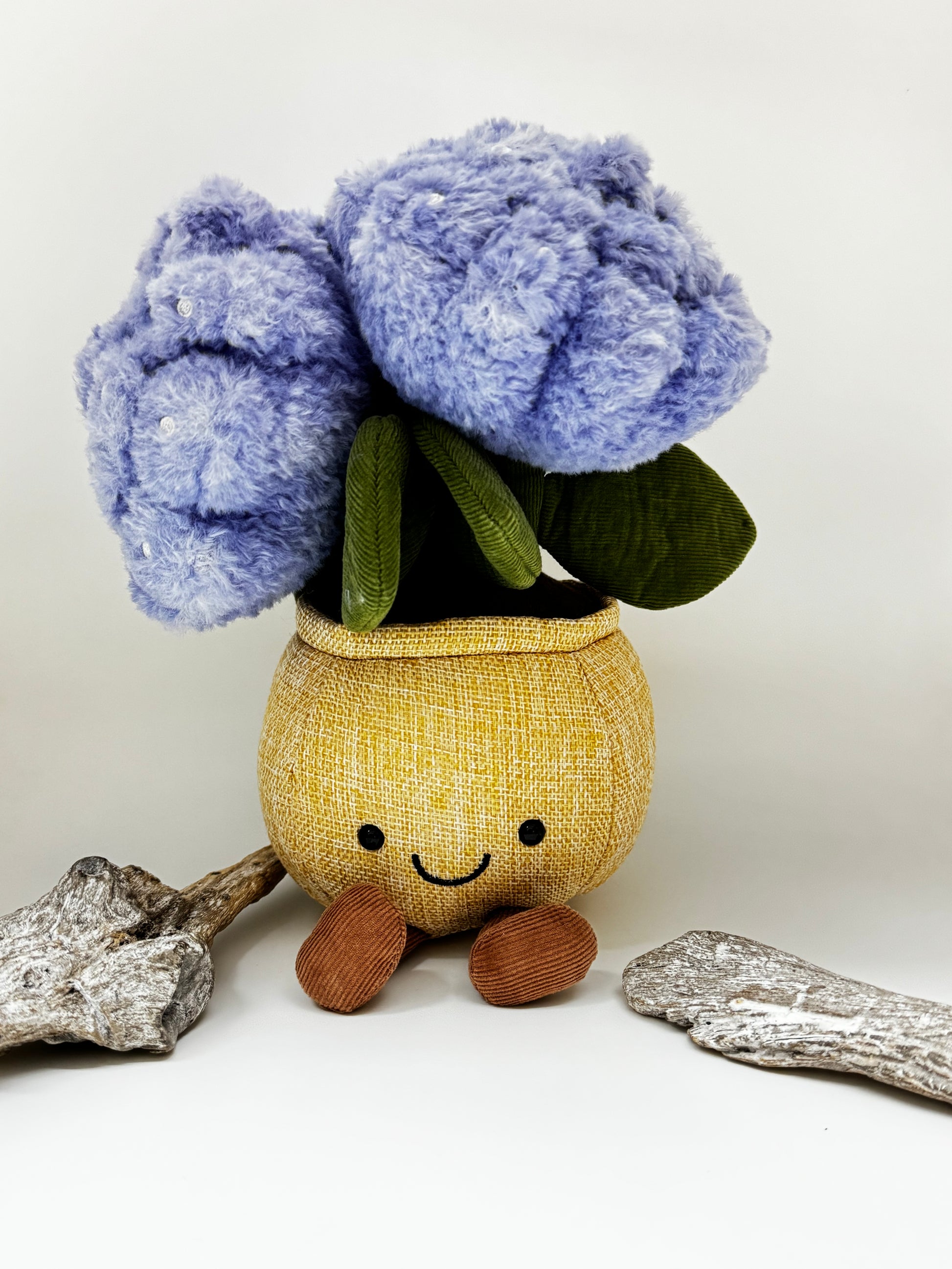 Amuseables Hydrangea peluche Jellycat dessinée à Londres Amuseables Hydrangea A2HYD