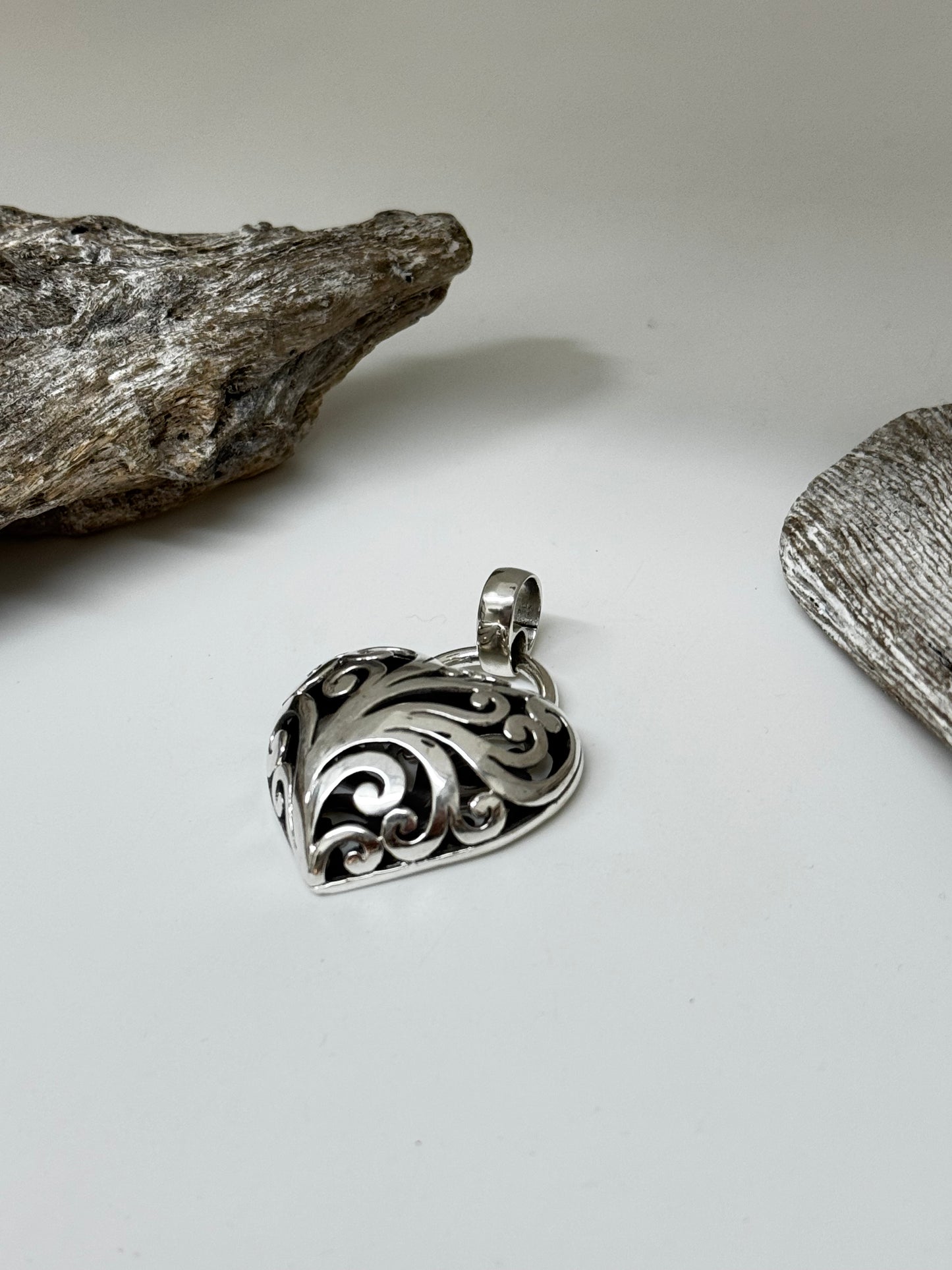 Pendentif Coeur Argent 925 Fait main Artisans d'Indonésie Pendentif Coeur Argent 925
