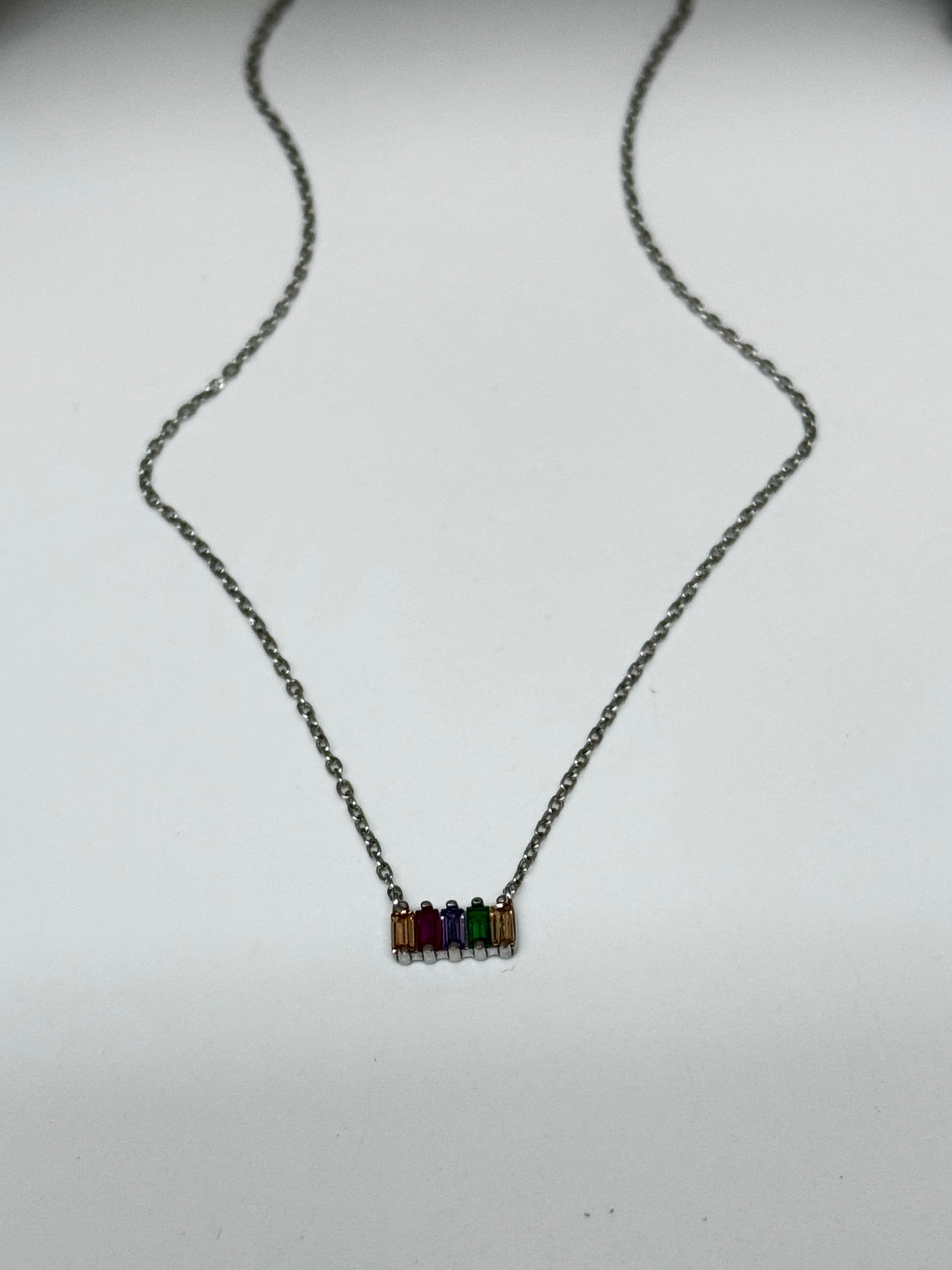 Collier Multicolor rectangulaire en Argent 925 et zircon Kurshuni Collier Multi color en Argent 925 et zircon