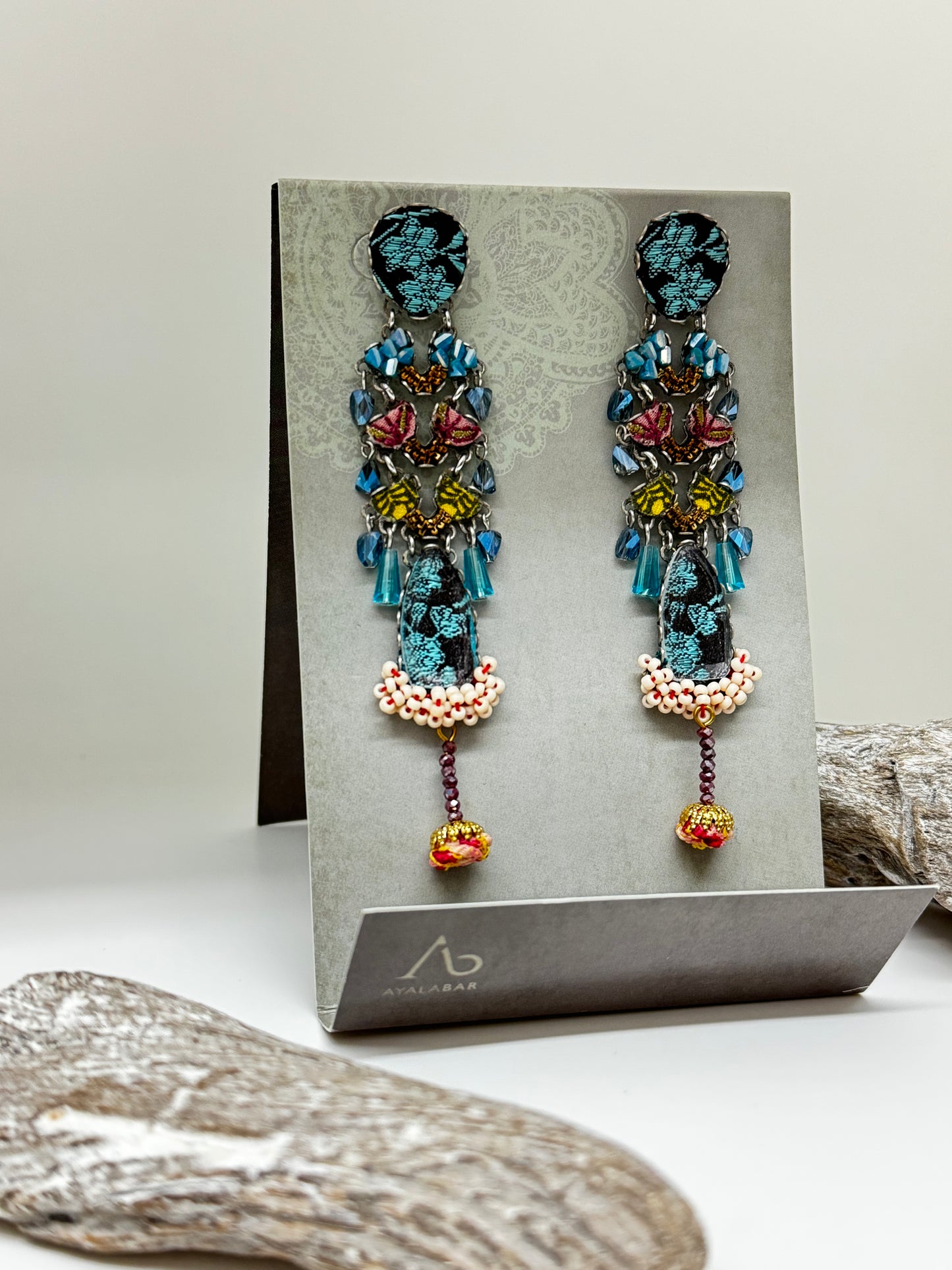 Boucles d'oreilles artisanales perlées, Spark AyalaBar fabriquée au Moyen-Orient Spark AyalaBar H2391