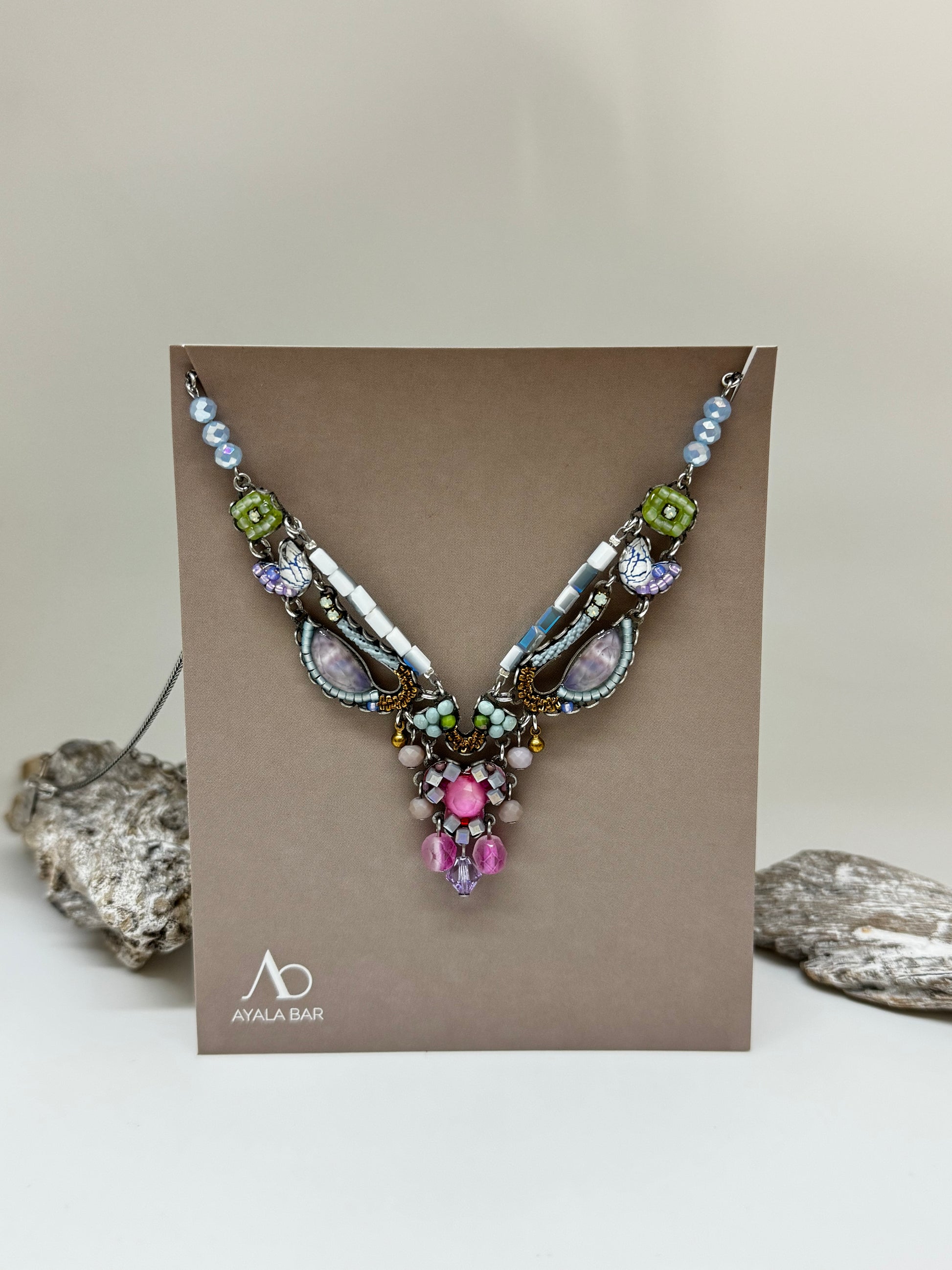 Collier artisanal en verre Bloom AyalaBar fabriquée au Moyen Orient C3619