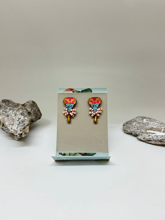 Boucles d'oreilles artisanales perlées, Dawn AyalaBar fabriquée au Moyen-Orient Dawn AyalaBar H2397