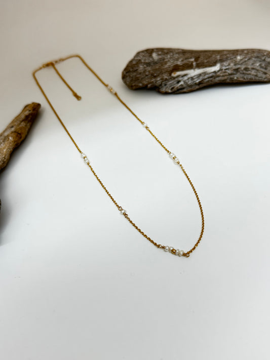 Collier en Gold-filled et perles fait à la main Maylin Collier Gold-filled