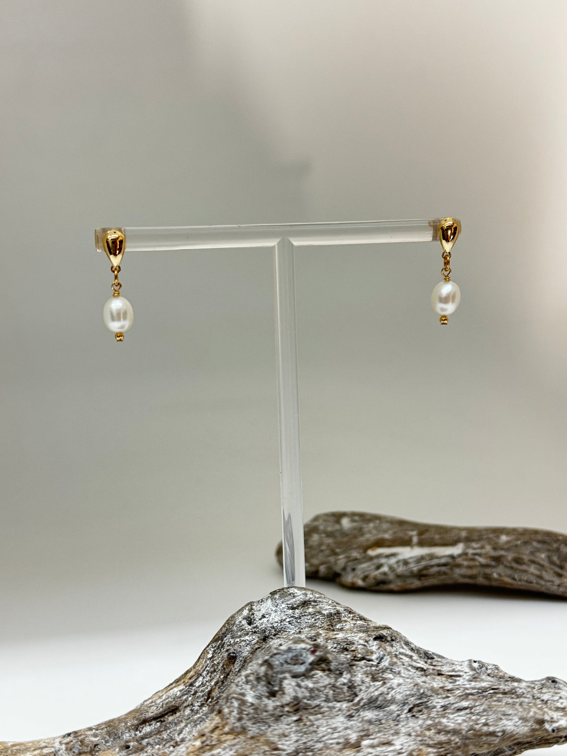 Boucles d'oreilles Gold filled et perles baroque Maylin Toronto Boucles d'oreilles Gold filled
