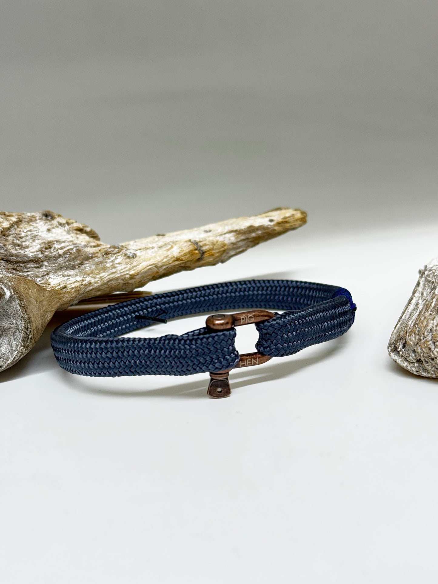 Vicious Vik - Slate Gray et Bronze Fait main à Amsterdam Pig&Hen Bracelet  Vicious Vik - Slate Gray et Bronze