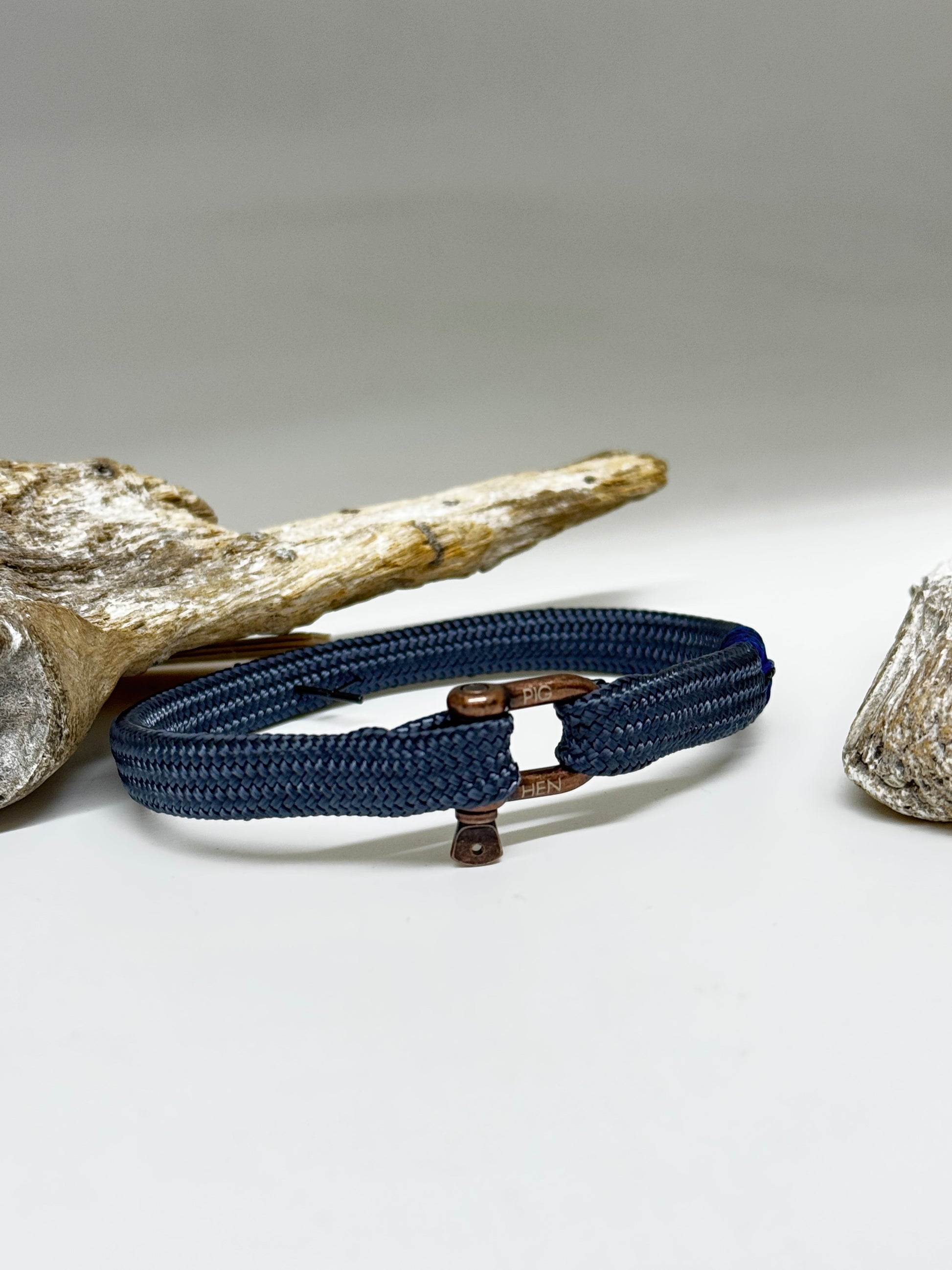 Vicious Vik - Slate Gray et Bronze Fait main à Amsterdam Pig&Hen Bracelet  Vicious Vik - Slate Gray et Bronze