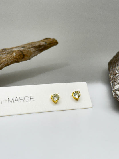 Boucles d'oreilles Comino en or et améthyste verte dessiné à Vancouver Mimi Marge 05e690am