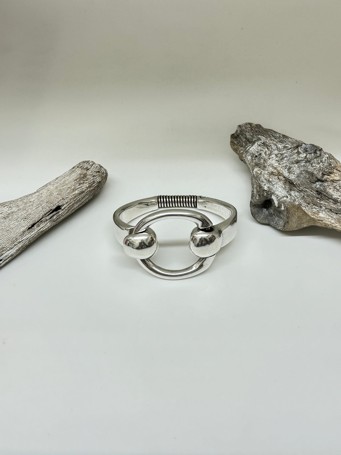 Bracelet Equus Fabriqué par des Artisans d'Espagne. 201125
