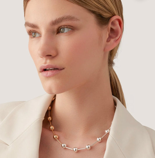 Collier Celeste Dessiné par une Artiste Ontarienne