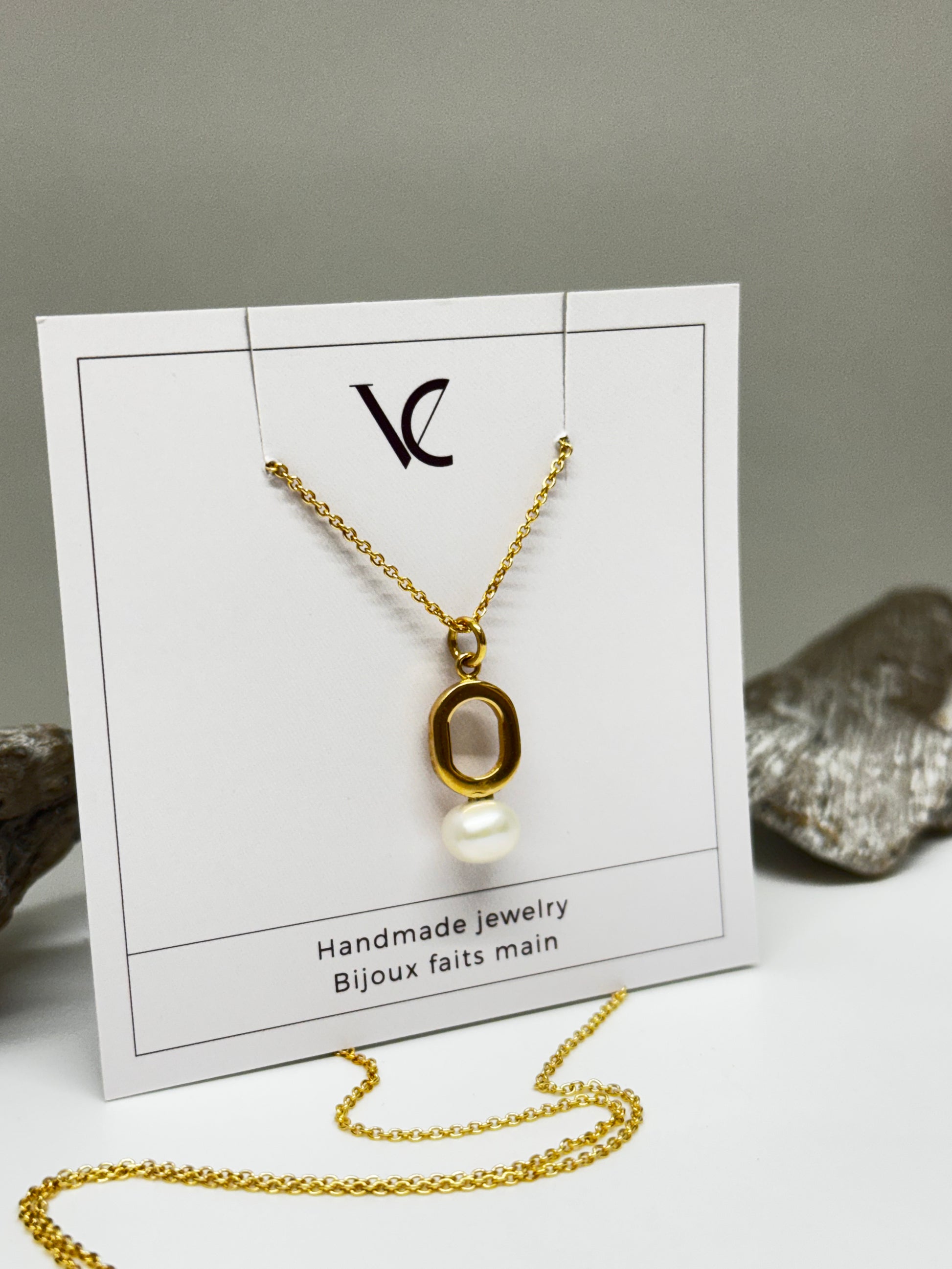 Aegir- Collier petit ovale vermeil avec perle d'eau douce Fait main à Montréal